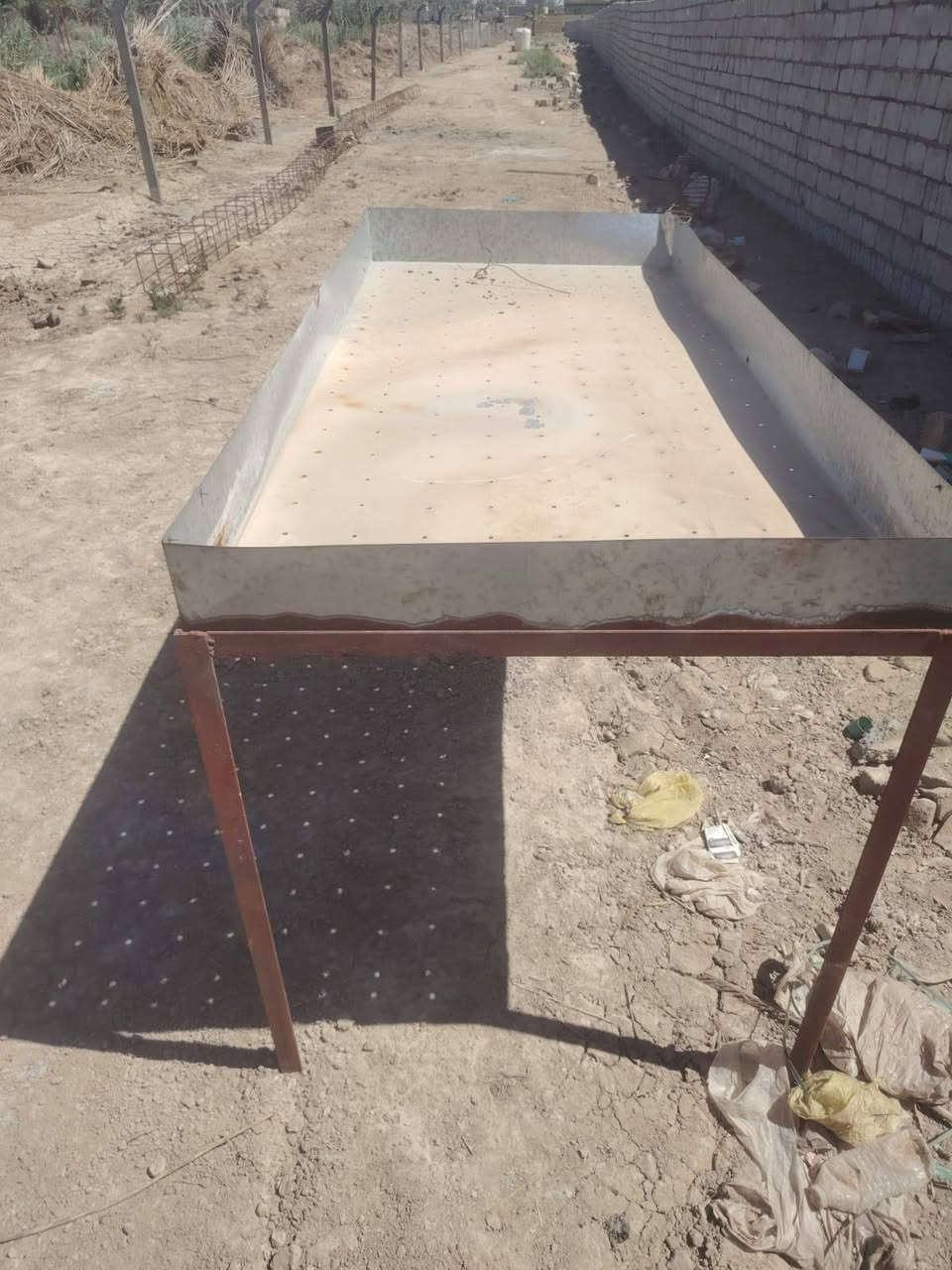 شلال حديدثقيل٤٠٠٠ لتر تسكان جديد
سعره ٥٠٠ كاتم الطول ٣امتاروربع والعرض متر ١٠سانتيم 

الارتفاع متر٦٠ سانتين سعره ٥٠٠ ا
موبايل ***********
