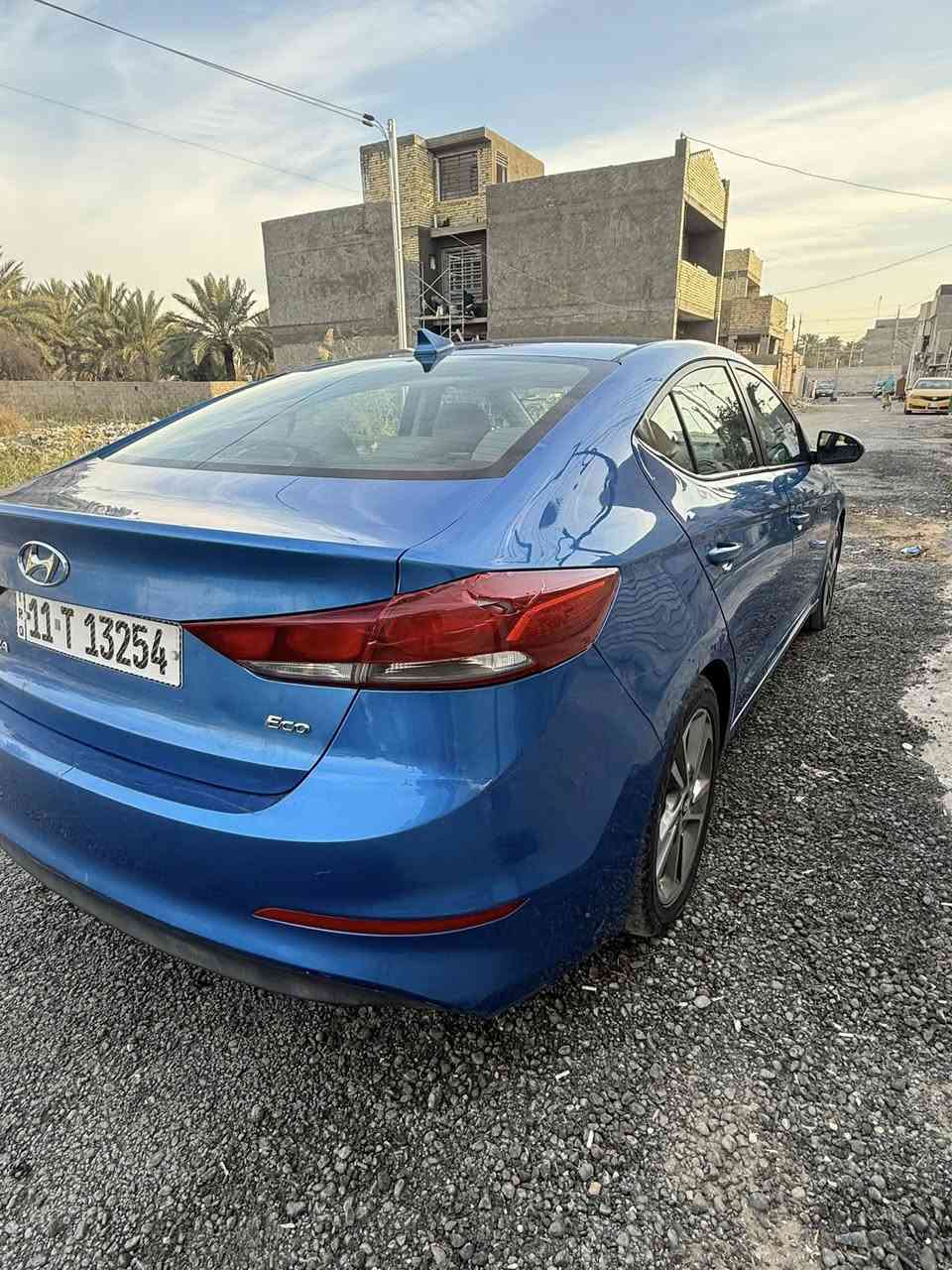 السلام عليكم
النترا موديل 2017 وراد أمريكي 
مكينة 1600 تيربو
فول عده الفتحه 
الحادث والسونار بالصور 
السعر 105 وبيه مجال بسيط مكاني بغداد البياع 
***********
