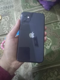 آيفون ١١ • بطارية ٨٤ • قابل التفاوض