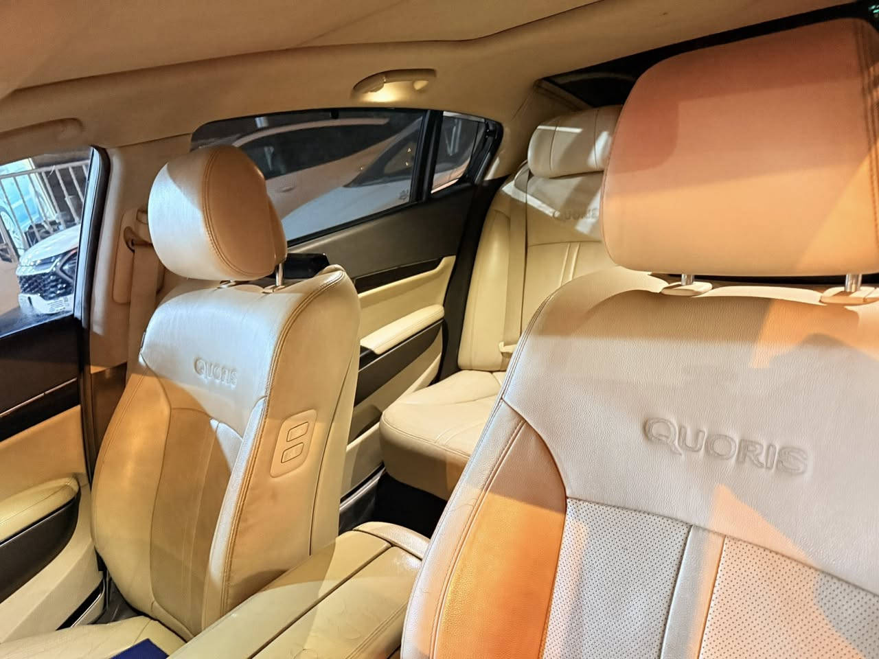 السلام عليكم ورحمة الله وبركاته 
للبيع كيا كوريس 2016 الشكل الجديد فول الفول فئة ثانية vip سيارة كفالة عامة من جميع نواحي كير ومكينة كله بشرط صبغ تبديل كله بشرط سونار سيارة استعمال شخصي سيارة فول مواصفات بانورما ٥ ويل كب ٥ بصمة جنطة شفط السيارة مواصفات لا تعدا ولا تحص فول الفول ماشية ١٥٥.٠٠٠ الف بسمي رقم اربيل مكاني بابل الحلة
***********
