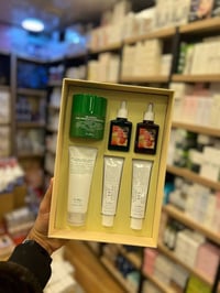 بكج كامل للوجه • تصبغات وحبوب • توصيل مجاني