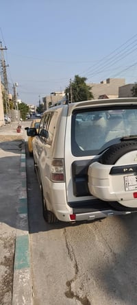 من رخصت الادمن باجيرو حفتور 2012 محرك 3500  السيارة مكفول كفالة عامة م...