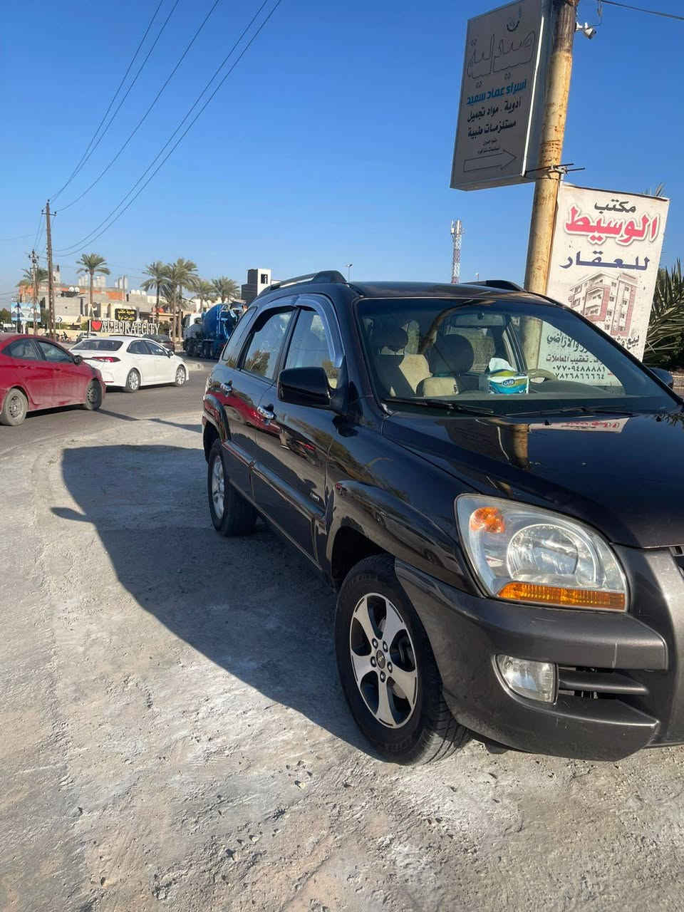 السلام عليكم كيا سبورتج 2008خليجي محرك 2000جديد وكير جديد صدر جديد تبريد ثلج سياره جديه رقم بغداد تحويل شوكت متريد بسمنا مواصفات عاديه تخم تاير جديد ويل كب سعرها 105وبيها مجال مكاني بغداد حي الجهاد ***********
