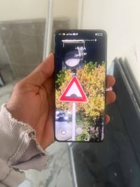هونر 200 • نظيف ١٠٠٪ • شاحن وكارتون