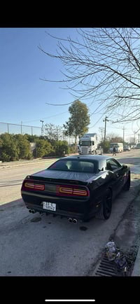 تشالنجر SXT • ٢٠١٧ • شاشه كبيره