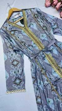 عطبرة السوق الشعبي • فساتين أطفال • جملة