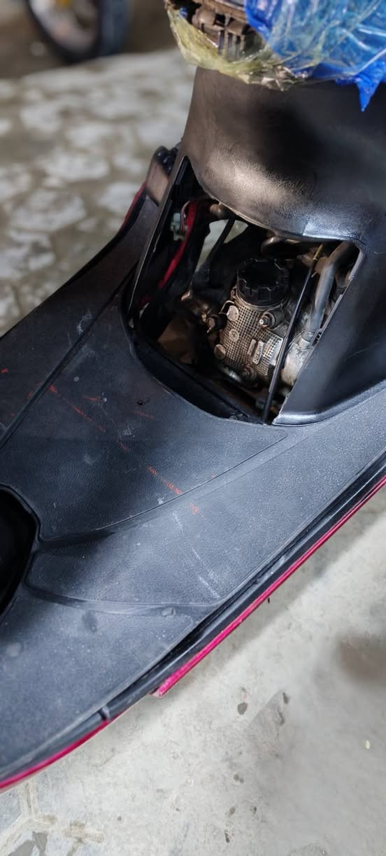 سلام عليكم دراجه فراشه فحل البيع مكفوله الدراج من كلشي بيع مستعجل السعر 450وبيه وبيه مجال نقص سلف وجك نص بس ذني والباقي كبه شغال اشاير كهربائية كله جديده رقم *********** مكانه نجف
