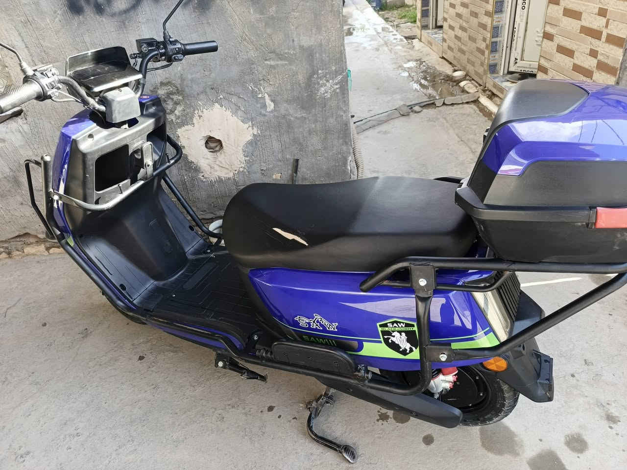 السلامو عليكم عندي دراجه شحن للبيع كامله نضافه 80بل100
الملف 1000 
3 نمره 
شاشه تعرضلك العطال 
بريكات تسك امامي و خلفي 
سرعه حقيقيه 75 كيلو 
بطاريات نص عمر يقرن عل جهاز 10 
الايت لد عالي وناصي دبل شاره
كلشي شغال بل دراجه 
الدراجه بسعر 550 بيها مجال الطيبين 
للاستفسار موجود خاص و هاذا رقمي *********** وتساب موجود الشراي هله بي مكاني الانبار الخالديه
