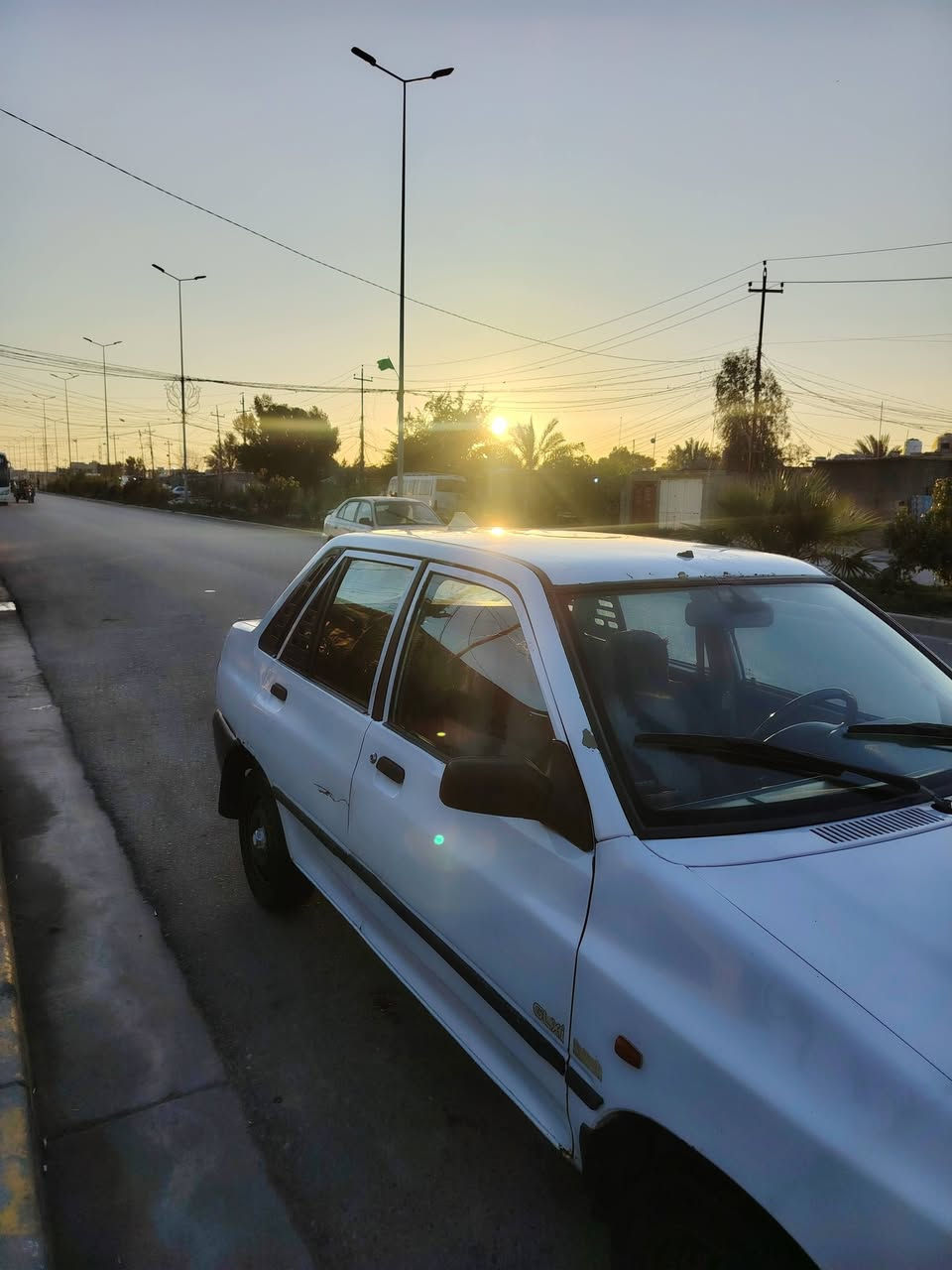 السلام عليكم 
سايبه للبيع 2011 
رقم كربلاء، باقي التفاصيل بالخاص
***********
