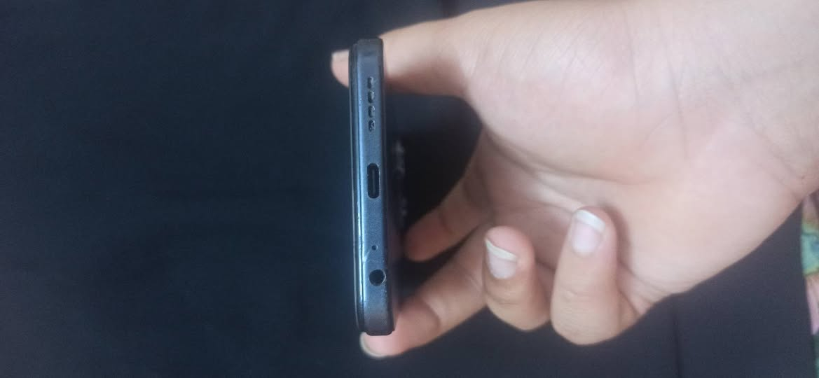 السلام عليكم للبيع انفنكس هوت 50 اي ذاكره 256 عشوائيه 8 + 8 الجهاز مبدل شاشه والشاشه بيها فطور السعر 85 وبي مجال مكانه بغداد العبيدي رقمي اتصل ***********
