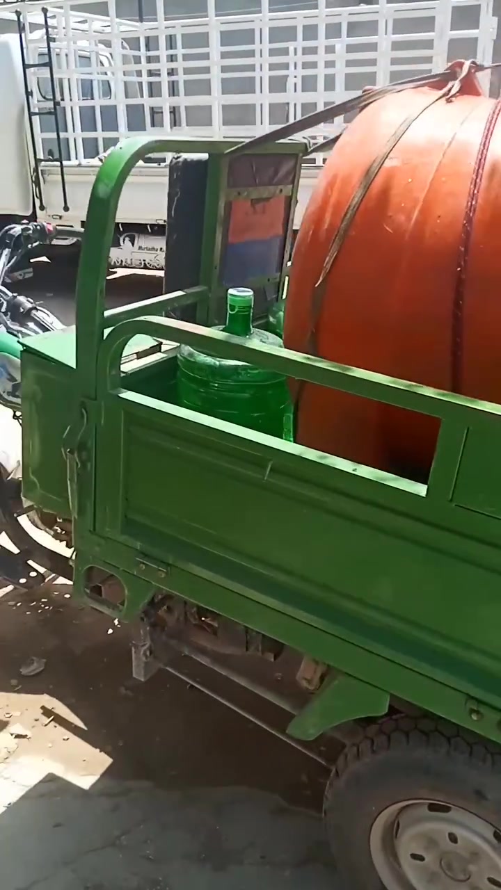 سلام عليكم ورحمه الله وبركاته انترس تانكيات ماء ارو درجه اولى شرط الفحص عندي صوانده طويله موطور روبن ابي وقت الماء ارو يجيك لبابك تحياتي للجميع الرقم واتساب ***********
