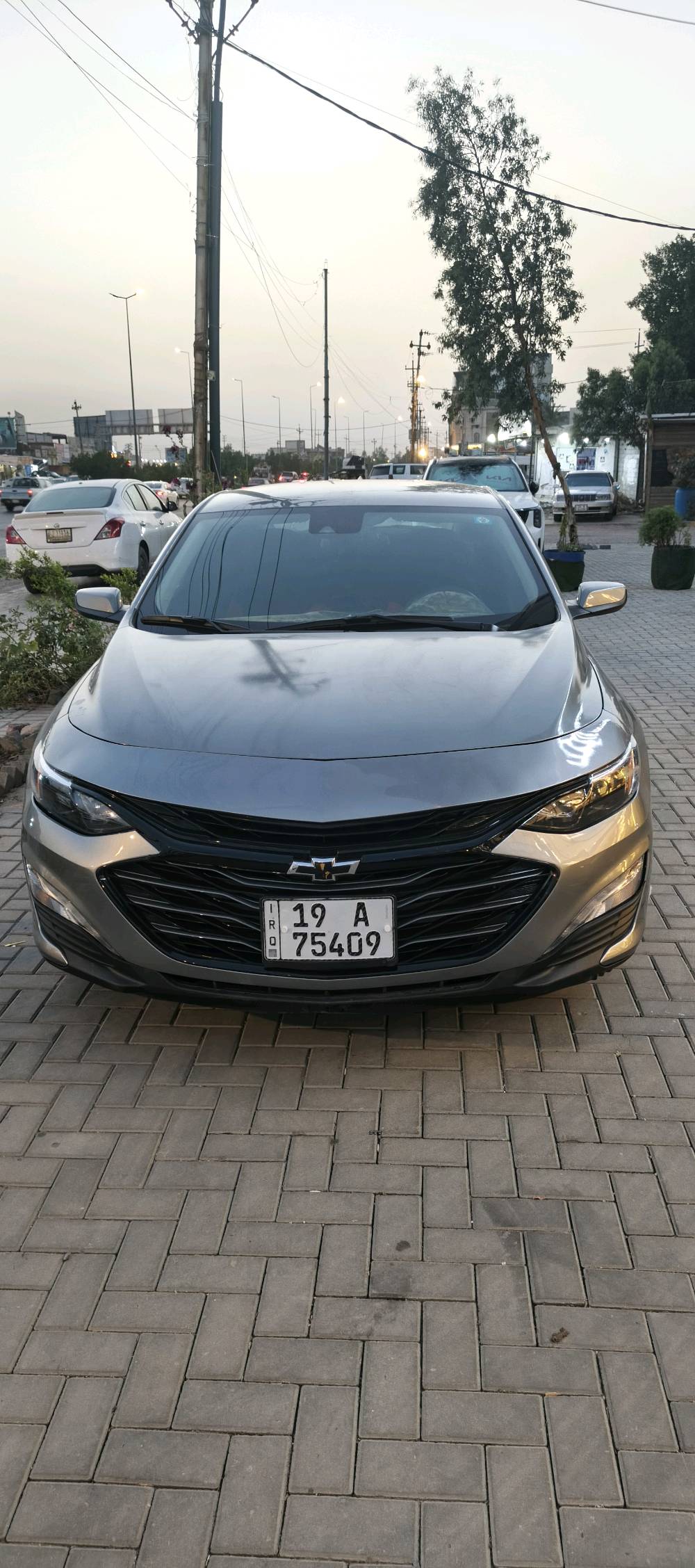 🚗 للبيع: شفروليه ماليبو LT موديل 2023

- الفئة: LT
- اللون: سلفر
- الوارد: أمريكي
- المحرك: 1.5 لتر تيربو
- ناقل الحركة: أوتوماتيك CVT
- دفع أمامي
- شاشة لمس مع Apple CarPlay وAndroid Auto
- تشغيل بصمة ودخول ذكي
- كاميرا خلفية
- السيارة نظيفة وجاهزة للفحص
ملاحضه السياره معوقين كربلاء
للاستفسار يرجى التواصل على الخاص أو الاتصال., ***********