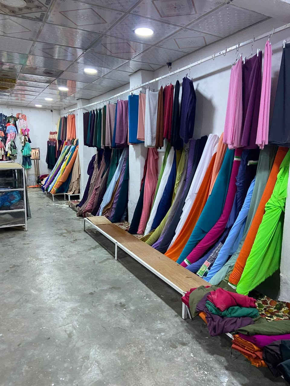 بسم الله وعلى بركة الله وصلنا جميع   انواع الأقمشة النسائية  الصيفية   عبدالهادي.   ناحية الزاب فرع ثانوية الزاب ***********
شكرا لمن يشارك المنشور. الجمعة.  ٢٠٢٦. /٣/٦
