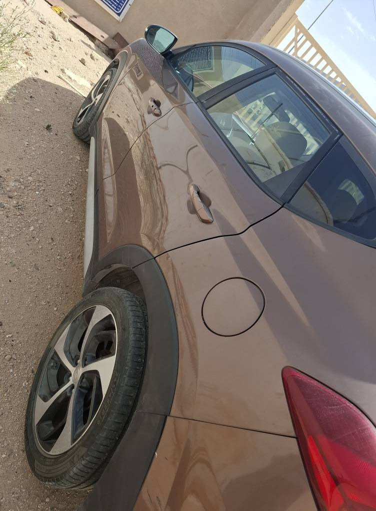 هونداي توسان وارد أمريكي 2017
محرك 1600 تيربو مفتوح
مبدل بنيد اثر حادث بسيط بالنجف
حادث امريكا فقط دعامية
مواصفاتها معروفه بصمة تبريد قطعتين وبعد مايحتاج اذكرهن النجف, العراق


**إذا كنت صاحب هذا الإعلان وتريد حذفه لأي سبب، رجاءا أرسل رسالة إلى الدعم الفني**