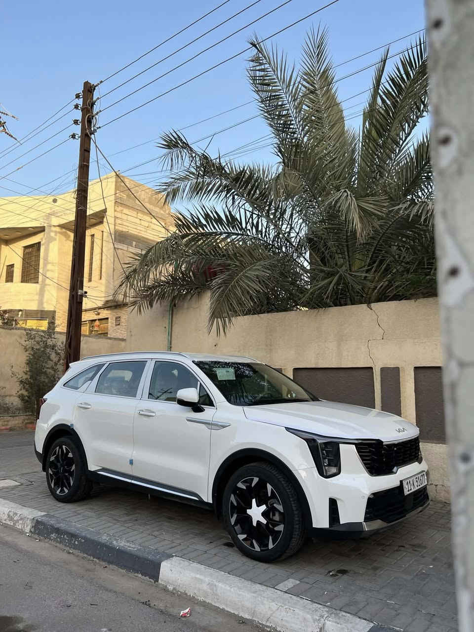 كيا سورنتو 2025 رقم بغداد ابسمي داتاشو كامرأتين 6 سلندر ويل 20 ماشيه 15 الف كفاله عامه ***********
