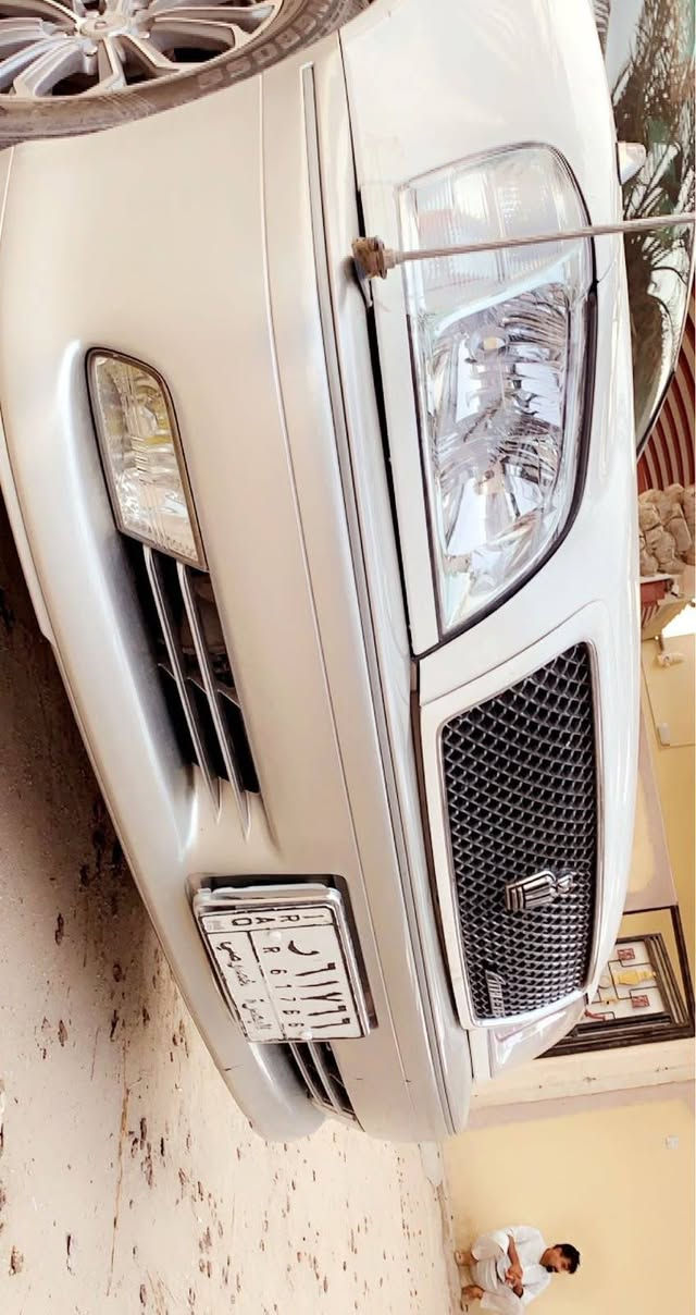 سيارة ملكة كراون كرستال فول مواصفات ما عدا البانوراما، محرك D4 الجبير بردة ثلاجة خلفية تبريد امامي خلفي تحكم ستيرن رقمي واتساب ***********. البصرة, العراق
