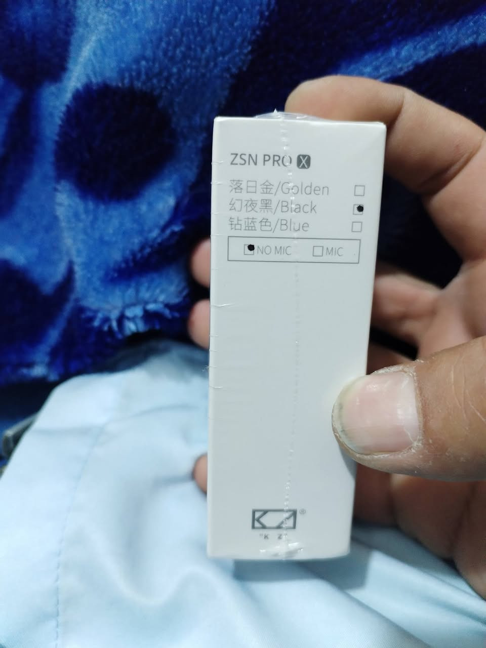 ​للبيع: مجموعة صوتية احترافية (جديدة بالباكيت)
الغراض زيرو (Sealed) وغير مفتوحة نهائياً، أصلية 100% (شحن دولي):
​سماعة KZ ZSN Pro X: النسخة المطورة، نقاء عالي جداً وتفاصيل صوتية دقيقة.
​كابل Yongse Upgrade: كابل احترافي مطور (سعر الكابل وحده 45 ألف) يعطيك أداء خيالي ونقاء إضافي.
​الحالة: جديدة تماماً (بأكياس الشركة ) .
السعر للمجموعة: [ 75000 ] ألف دينار وللشراي الطيب اله ميانة علينة .


**إذا كنت صاحب هذا الإعلان وتريد حذفه لأي سبب، رجاءا أرسل رسالة إلى الدعم الفني**