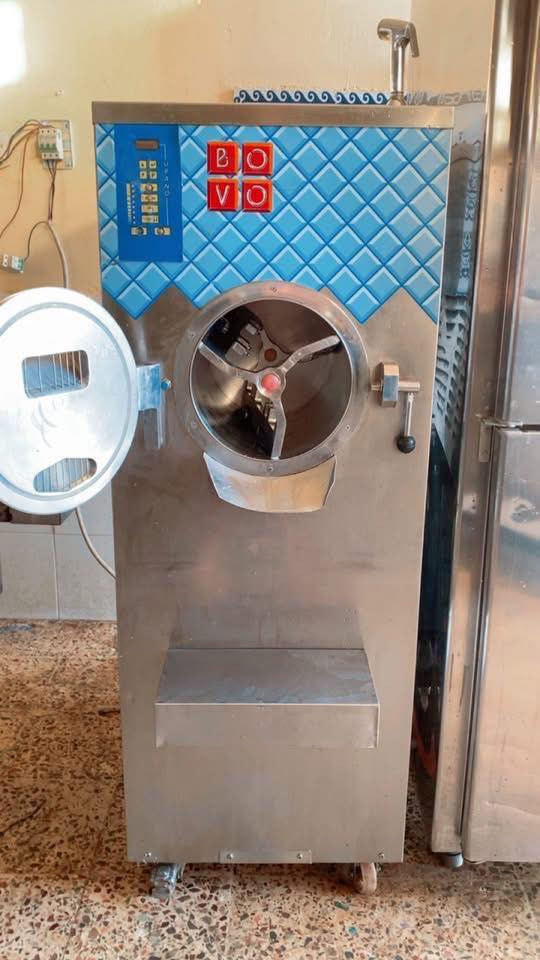 مكينه DS انتاجيه 
حجم ١٢ كيلو 
ايطالي 
كمبريسر طرحي
موديل حديث 
ثري فيز 
تبريد ماء 
نضافه ١٠٠٪؜
شغل ١٠٠٪؜
…………………. 
                       معرض المصطفى 🏛
........................
العنوان /محافضه الانبار _الرمادي
              خدمه توصيل مجانيه 🚚 
مع ضمان العمل 💯٪؜
....................
للاستفسار/*********** واتساب 
واتساب /***********
