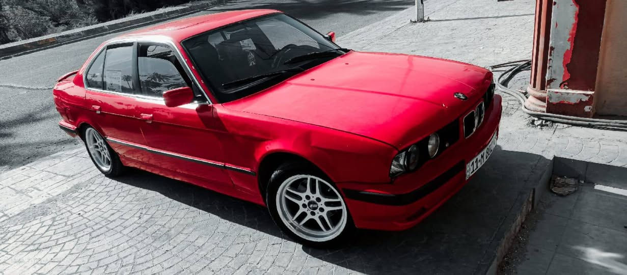 بي ام. موديل 91  ومكينه وكير جديد   مسكر. فانوس.  تبريد  شغال       مبدل. قماره.    رقم بغداد  نكليزي. بسمي    السعر. 42 وبيه مجال قليل.***********
