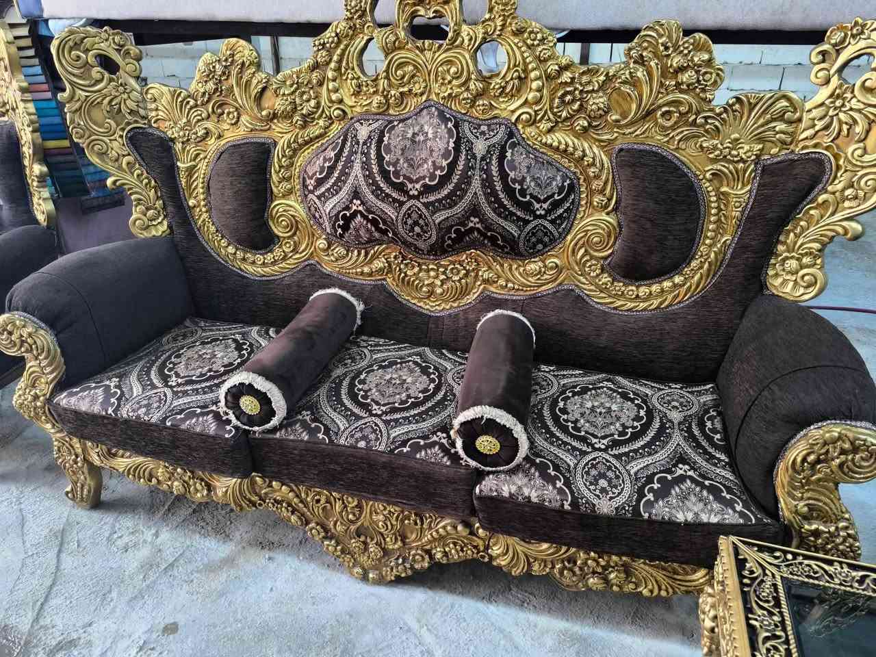 يا الله تخم 8مقعد سعره 275 العنوان بغداد المحمودية تقاطع أبو شمع ) (***********)
