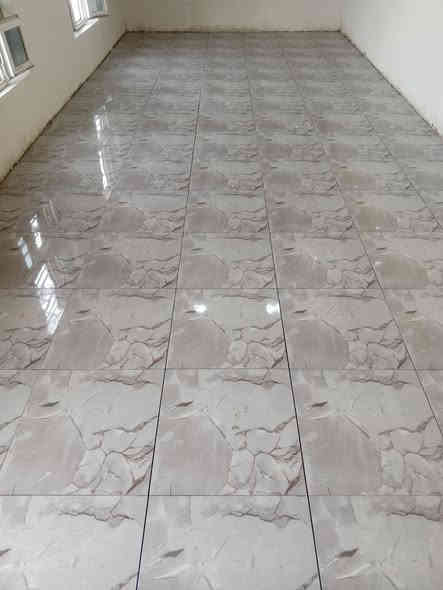 ادمن وافق رجان
كادر شغل سيراميك  وبورسلين وكاشي في بيجي ونواحيها 
شرط الشقل عليزر *********** متفرقين حالين
