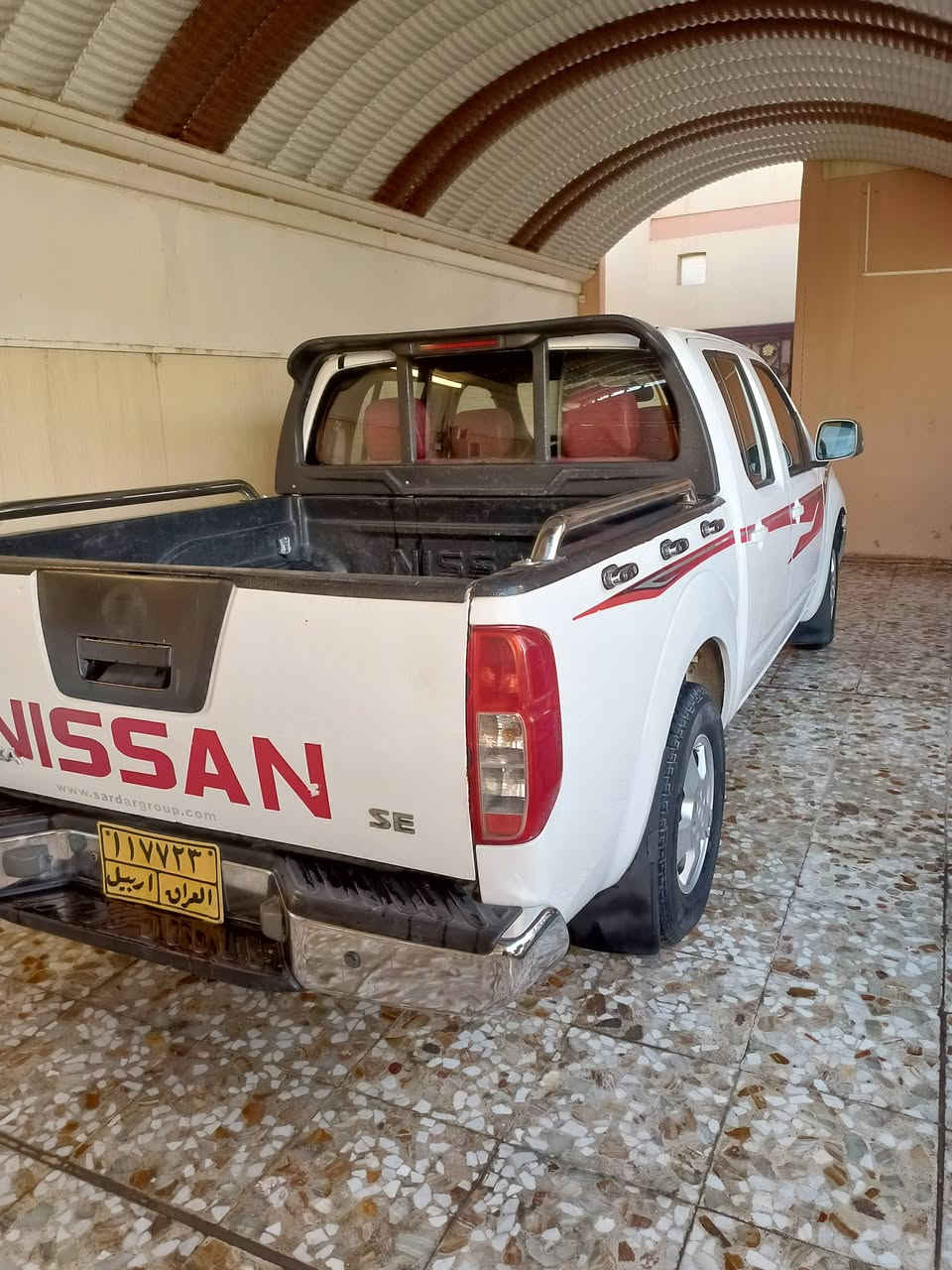 نيفاره موديل ٢٠١٢ مكفوله من الضربه بيه صبغ قليل تخم تاير جديد مكينه ففتي كهربائيات كلهه شغال مكاني نجف قريه الغدير  الاستفسار ***********
