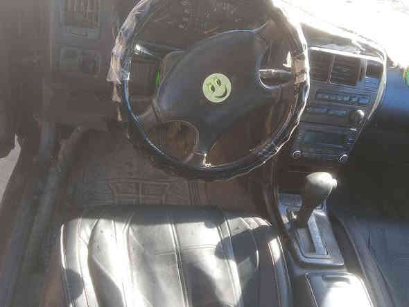 سلام عليكم سيارة لبيع شيزر كير محرك شرط مديل ٩٤ السعر ٢٥المكان السيارة ديالى جلولاء رقم التلفون *********** بي وتساب
