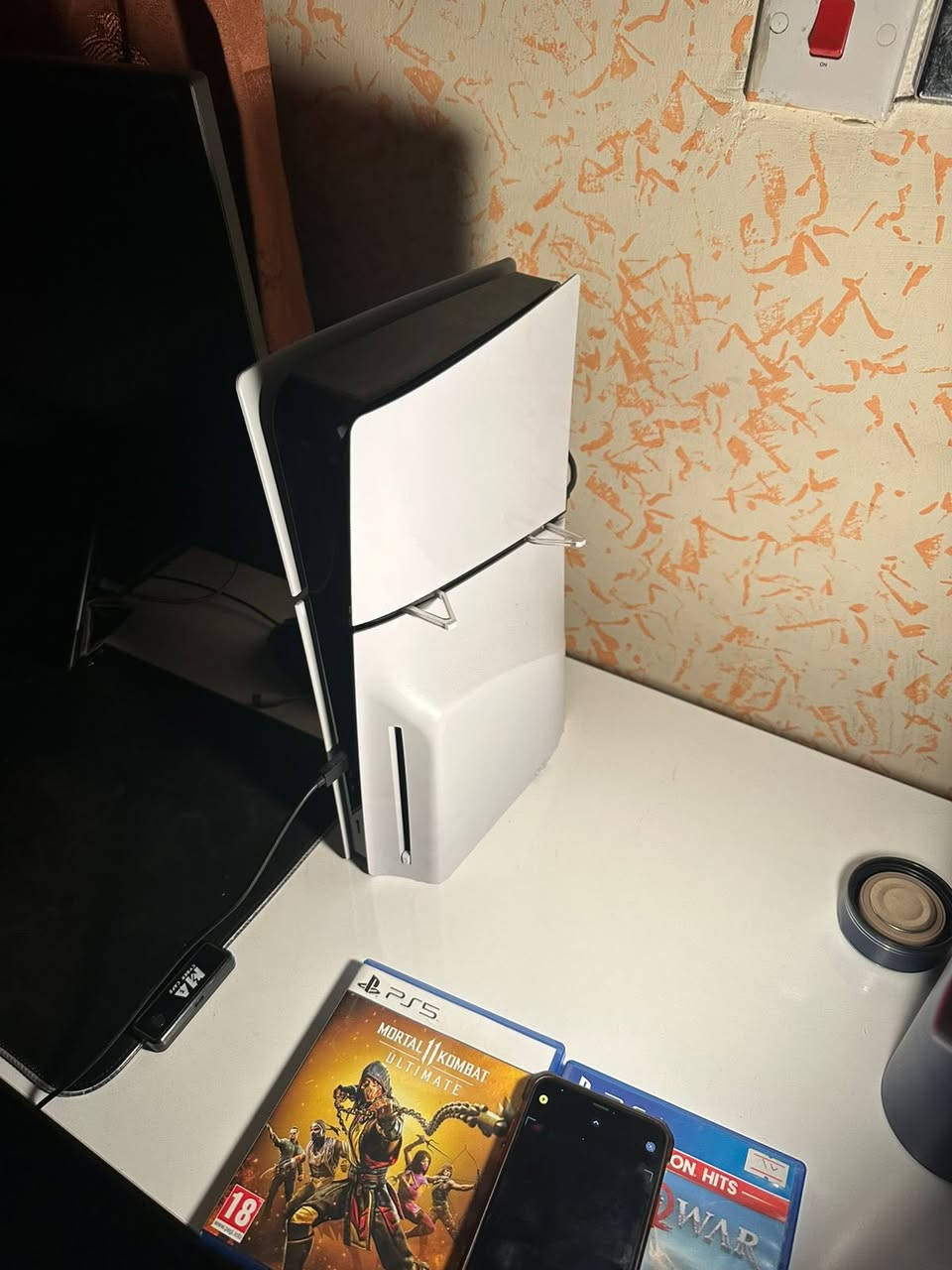 سلام عليكم متاح بلي 5 واحد تيرا  ريجن اوربي مستعمل قليل جداً ويدات اثنين اصليات واقراص كدامكم مورتال كومبات 11 وكود اوف وار 
للأتصال 0771055234
السعر 800 الف


**إذا كنت صاحب هذا الإعلان وتريد حذفه لأي سبب، رجاءا أرسل رسالة إلى الدعم الفني**