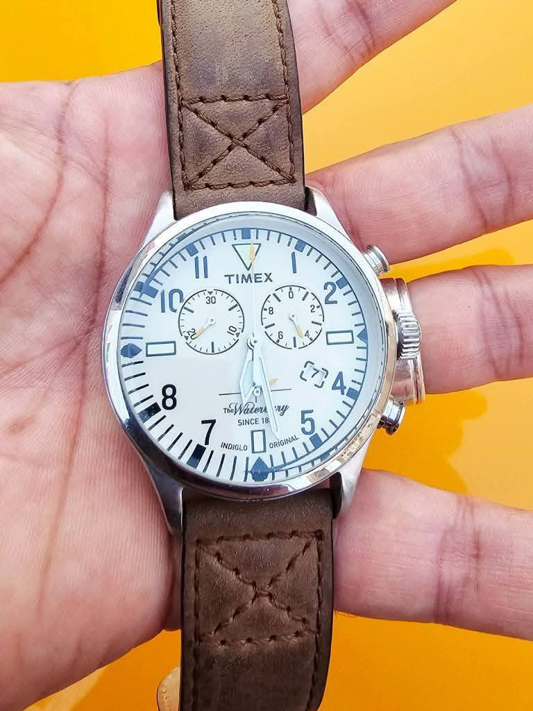 السلام عليكم ورحمه الله 
من رخصت الادمن 
ساعه ثايمكس اصلي للبيع
نظافه تامه اضاءه في المينا
تعمل بالبطاريه 
ابيع لاعلئ سعر


**إذا كنت صاحب هذا الإعلان وتريد حذفه لأي سبب، رجاءا أرسل رسالة إلى الدعم الفني**