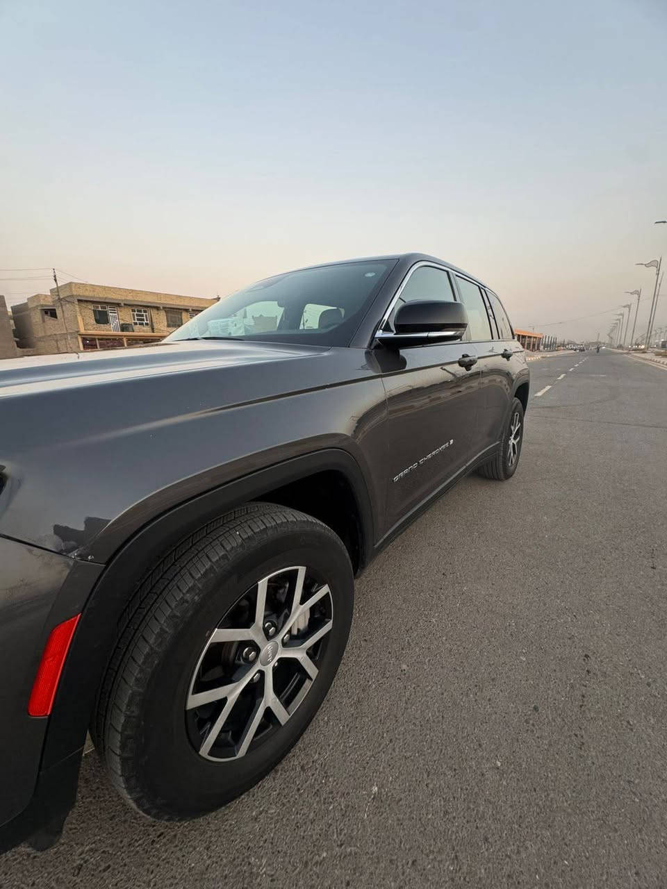 للبيع جيب 2024 فول مواصفات  بسمي بغداد  مشروع وطني سنويه جديدة الضرر فقط قطعه نفسه مسويه بدون دواخل ابد على وضع الشركة بلادية/ بيع او مراوس  عنوانه واسط قضاء الصويرة/ ***********
