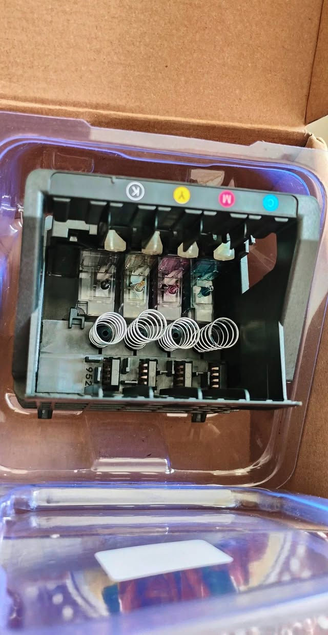 رأس طابعه hp مثل ما موضح بالصور جديد اليحتاجه يراسلني


**إذا كنت صاحب هذا الإعلان وتريد حذفه لأي سبب، رجاءا أرسل رسالة إلى الدعم الفني**