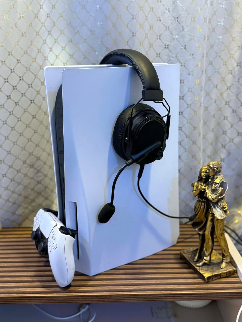 🎮 للبيع PlayStation 5

يجي وياه:

• God of War Ragnarök
• GTA Online
• جويستك أصلي
• جميع الكيبلات
• الكارتون الأصلي
• سماعة Fantech RGB محيطية

💰 السعر: 600 ألف دينار

📍 المكان: الدورة - بغداد

📱 ***********

متواجد على الواتساب والخاص.
