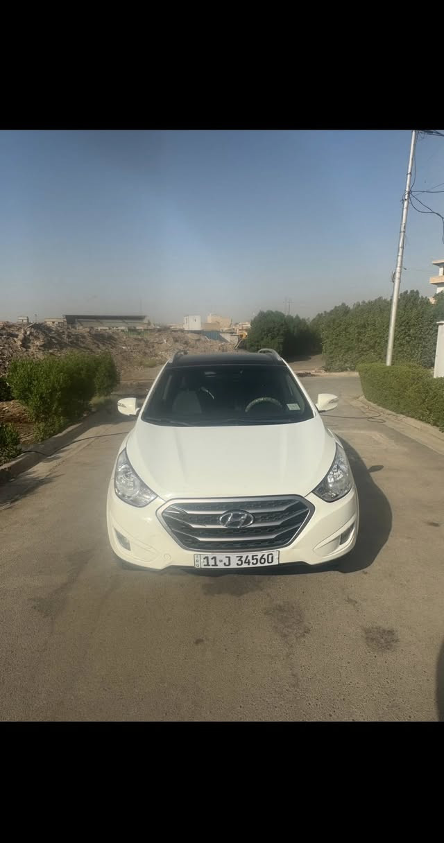 السلام عليكم توسان خليجي مديل 13 فول ما عده البصمه كير مكينه مكفولات سونرها بل منشور ماشيه 157 مكلف بل نشر تصل عله صاحب سياره ***********
