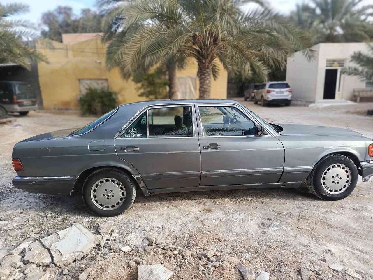 السلام عليكم
مارسدس مديل88 بنز رقم يغداد الماني محور  VVTI3000
 تبريد شغال كشنات  كهربائي  فتحه. جام كهربائي 
مصبوغه عام  
مكان السياره كربلاء 
السعر45 وبيها مجال 
الرقم ***********
