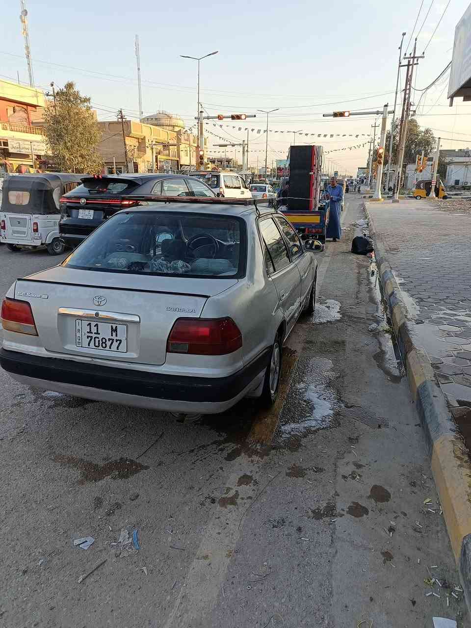 ​🚗 للبيع او مراوس : تويوتا كورولا  موديل 96 🚗
🔍 التفاصيل والمواصفات:
​الموديل: 1996.
​الرقم: بغداد (بإسمي والتحويل مباشر).
​المحرك والجير: بحالة ممتازة جداً محرك 1600
​الحدادية: كاملة وجاهزة 100%.
​التبريد: ثلج ما شاء الله ❄️.
​الإطارات: تخم تاير جديد.
​الحالة العامة: سيارة بلادية، نظيفة 
​📍 الموقع: واسط.
💰 السعر المطلوب: 58 ورقة (5,800$) وبيه مجال بسيط للطيبين
​📞 للتواصل والاستفسار: 
***********
***********
