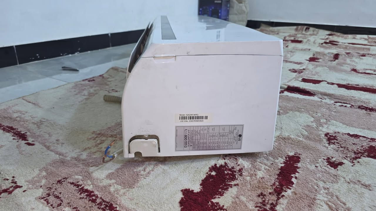 مبردات كينوود للبيع موجود الحجم الكبير والحجم الأصغر سعر الكبيره 200 وبيها مجال والصغيره 125 وبيها مجال 
ومبردة بلاستك سعرها 200 وبيها وسبلت LG طنين سعرها 350 وبي مجال المكان بغداد الدورة للاستفسار ***********
