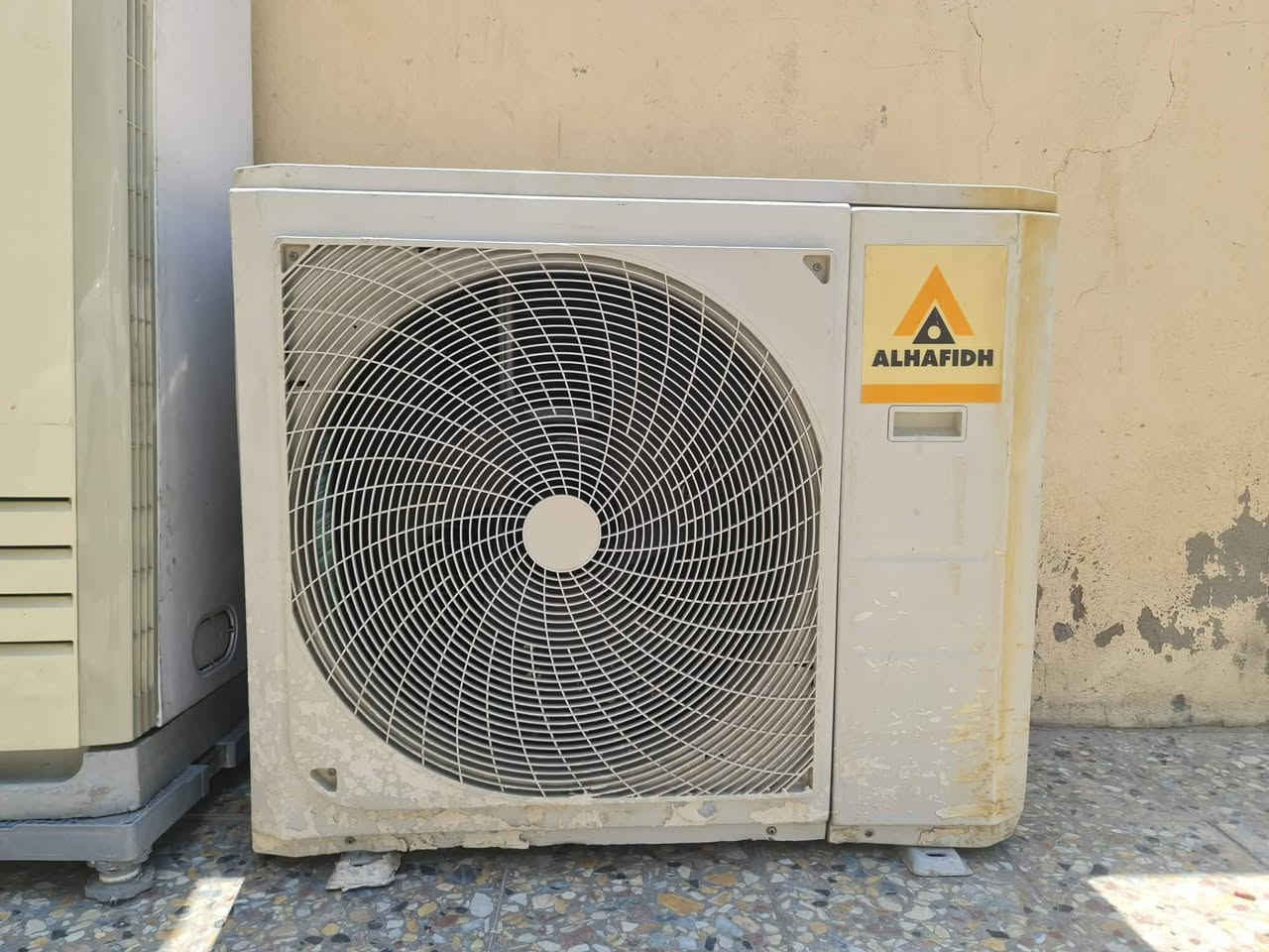 سبلت الحافض للبيع
نوع الضاغط T3
سبلت شغال مابي اي نقص
للاستفسار
***********
