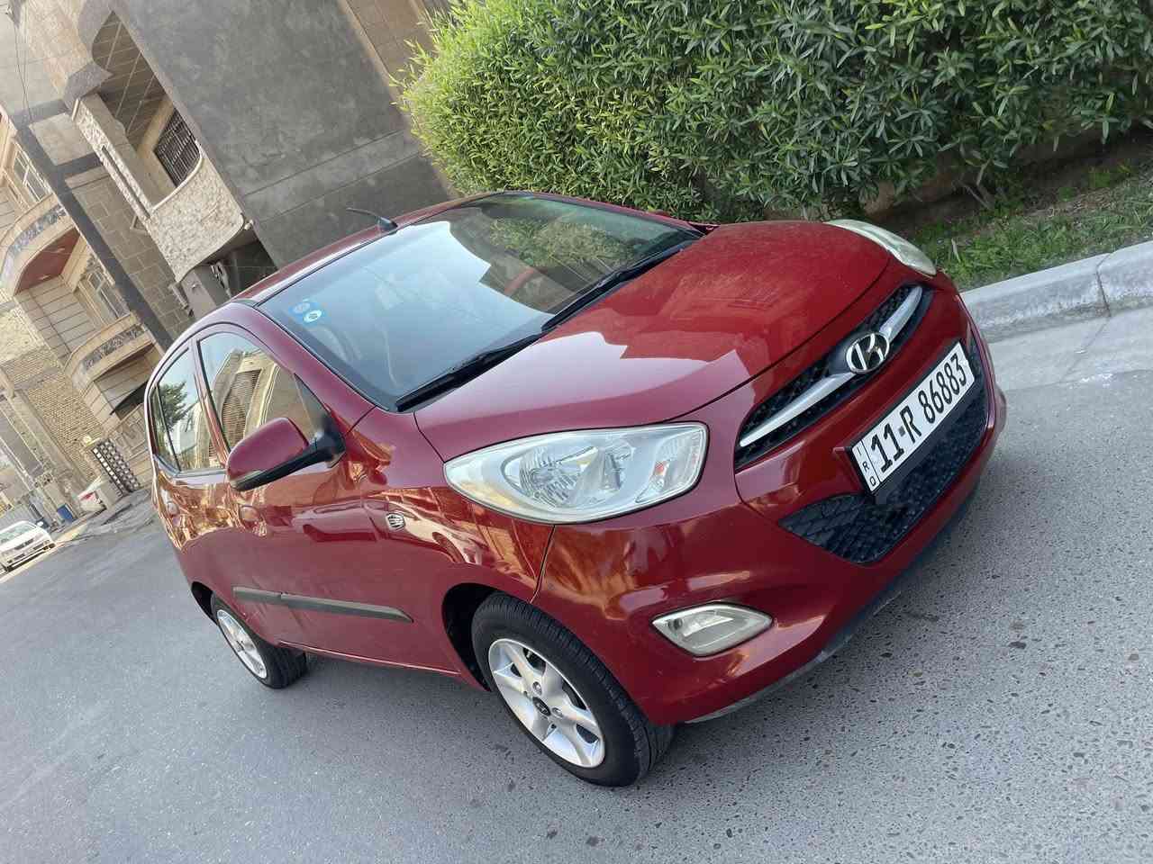 *********** جديده جدا
هونداي i 10 اخت الزيرو 2015
باسمي رقم جديد بنفس ليوم تحويل 
مكفوله من صبغ وضربه  وبارد 
كير محرك مكفولات 
ماشيه ٥٠ الف كيلو 
شاشه  وكامره 
تخم تاير وباتري جديد 
اشاير بالمري 
غرفتها جديده  مدوشمها جلد 
سياره كلش جديده  وبلاديه 
مكاني اعظميه 
سعرها  ٨٢ ورقه 
اتصال فقط 
***********
