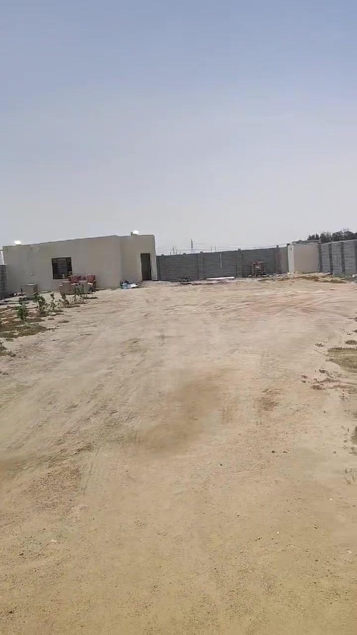 الف وستميت متر مسيج بي بيت غرف وصاله ومطبخ وحمام وتوليت السعر 26مجال بصيط المكان البصره الزبير منطقت الدواجن شراي يتصل ***********
