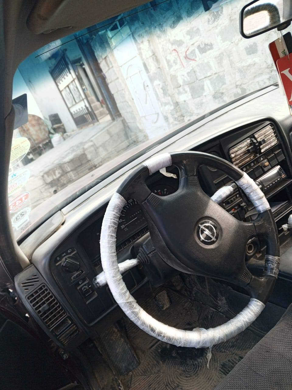 سلام عليكم اوبل اوميكه موديل 92رقم كركوك مشروع وطني لل 28دفتر بانزين شرط التحويل والغرامات حادث مابيها تخم تاير جديد صدر جديد سلايت السعر 32وبيها للاستفسار ***********
