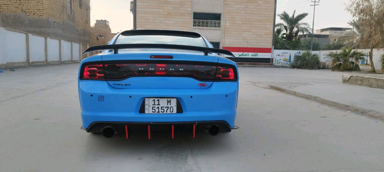 چارجر 13 بسمي مكينه وكير مكفولات من الدرنفيس جدد مديل 17 شديتهن ما صارلهم هواي رديتر جوينات حساسات ثلاجه مجاول بلاكات رسلنك كله جديد حته طبلات المحرك جدد كزوزات رياضي عل ريمون  سياره مصبوغه عام من ازرق نيلي الى سمائي وبل سنويه ازرق غير محدد مكينه هيمي بيه باب وجاملغ اكفلك مكينه وكير واصوليات والباقي شوف عينك   135 وبيه مجال الطيبين ملاحضه البياع شراي لا يخابر   سياره بيع او مراوسه 