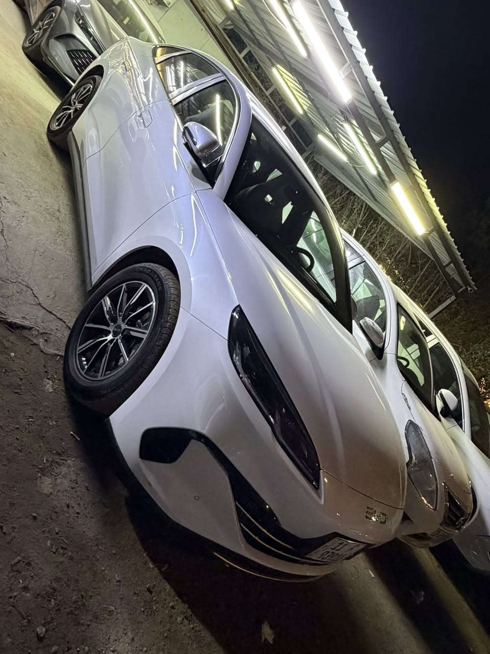 سلام وعليكم بي واي دي سيل 6 او كن L
سيل 6 لون ابيض وداخل ابيض ماشية 10 كشن كهرباء شاشة قلابة مكفولة كفالة عامة سعرهة 22 و400 موديل 2025

كن L 2025 لون رصاصي ماشية الف بانوراما كرسي كهرباء شاشة قلابة مكفولة كفالة عامة سعرهة 23 و400
مكان بغداد حي الاعلام 
***********
