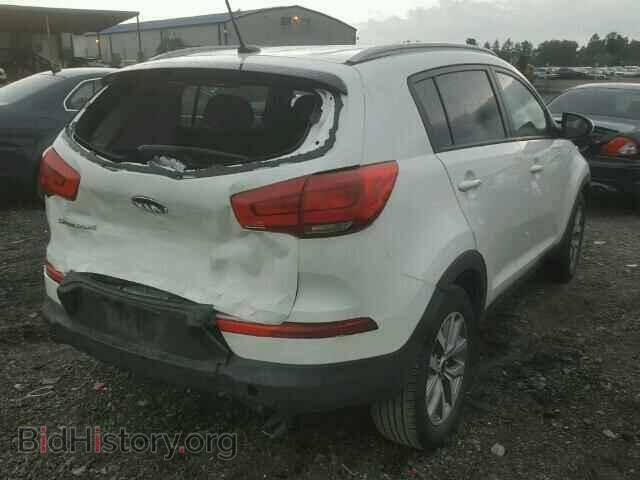 سبورتاج موديل 2016 
ماشيه 87 مايل 
لون ابيض ، وارد امريكي ،مكينه GDI 2400
مكفوله كفاله عامه من الصبغ والتبديل 
صور الضرر بامريكا موجوده بالمنشور 
رقم الهاتف : ***********
السعر 152 وبيه مجال
