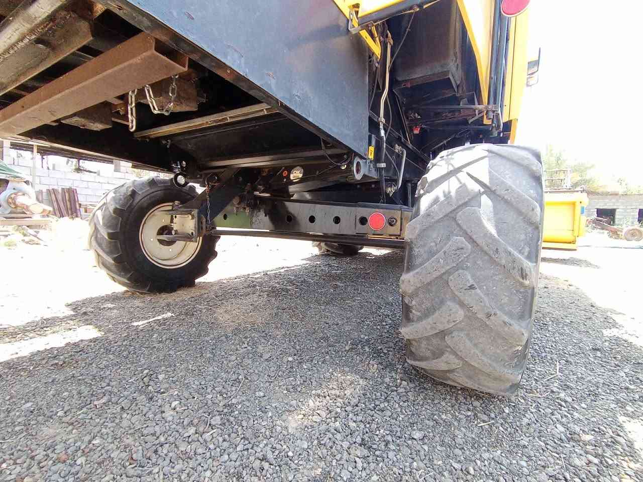 حاصده ٥بلم تك درام موديل ٢٠١٤ رقم اربيل   هوزن سلايت  جديده  مكفوله كفاله عامه على وضع الشركه استفسار اكثر اتصال على الرقم ***********
