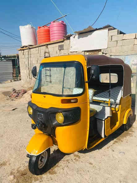 سلام عليكم تكتك باجاج مديل 19سنويه بسمي كفاله تنقيص وتبخير التكتك كامله ما نقصها شي مرشوش جماليه مكينه ناعمه تسمع بس صوت التنتنه السعر 4500بيها مجال قليل الرقم ***********
