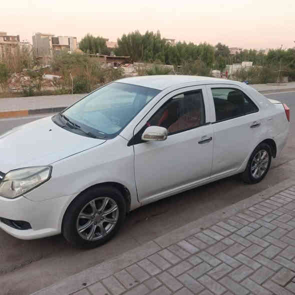 جيلي ام كي 2013 سيارة نضيفة كير ومحرك كورلة بلادي صدر دبلات تخم تاير كلة جديد سستم سماعات شاشة اصلي كمريسر تبريد جديد سيارة جاهزة ما تصرفلهة شي رقم صاحبهة*********** مكان بغداد الدورة السعر ٣٦
