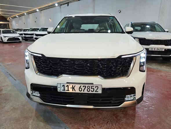 قوة - رفاهية - حضور
سورنتو 6 سلندر 2025 سقف حديد 
- لوحات بغداد -
🧨 للعلم مثبت عليها لوحات وبيها سنوية 🎈

الموديل : 2025. (خليجي) . 
المحرك  : 6 سلندر 3500cc 
العــــداد : صفر كيلو متر . (زيرو) . 
الضمان : 5 سنوات او  100.000 كيلو متر . 

المواصفات :
* شاشة عدادات متغيرة.
* مراية وسطية مزودة بكاميرا عالية الدقة.
* داتا شو (Head-Up Display) لعرض المعلومات على الزجاج الأمامي.
* هاند بريك بصمة.
* صندوق كهربائي .
* برادي أبواب خلفية.
* عدادات رقمية شاشة متصلة.
* دبل كامرة
* مقصورة الركاب من المخمل
* اطار قياس 255/45R20 انج .
* دخول وتشغيل بصمة.
* أنظمة قيادة متعددة.
* شحن وايرلس .
* سقف حديد . 
* كاميرا خلفية . 
* مرايا كهرباء.
* المصابيح الأمامية زنون .
* كشافات الضباب زنون . 
* تشغيل عن بعد .
* مقعدين الامامية كهرباء.
* نظام APPLE CARPLAY.
* انارة داخلية متعددة الالوان.
* حساسات خلفية وامامية .
* مكيف خلفي مع وحدة تحكم منفصلة . 

🧨 للعلم مثبت عليها لوحات وبيها سنوية 

لمعرفة السعر اتصل خاص وتدلل حرك الاسعار 
الاسعار نار 🔥🔥🔥🔥 اتصل وتدلل 
---------------------------------------
📍 العنوان: بغداد – معارض جكوك – قرب بوابة الكاظمية
📍 المعرض: شركة إسماعيل البلداوي لتجارة السيارات

📞 للاستفسار والتفاصيل: ***********

📩 أو تواصل معنا عبر رسائل الصفحة بكل سهولة

#شركة_اسماعيل_البلداوي_لتجارة_السيارات #kia  #عروض_السيارات #بغداد #Sorento  #معارض_جكوك
