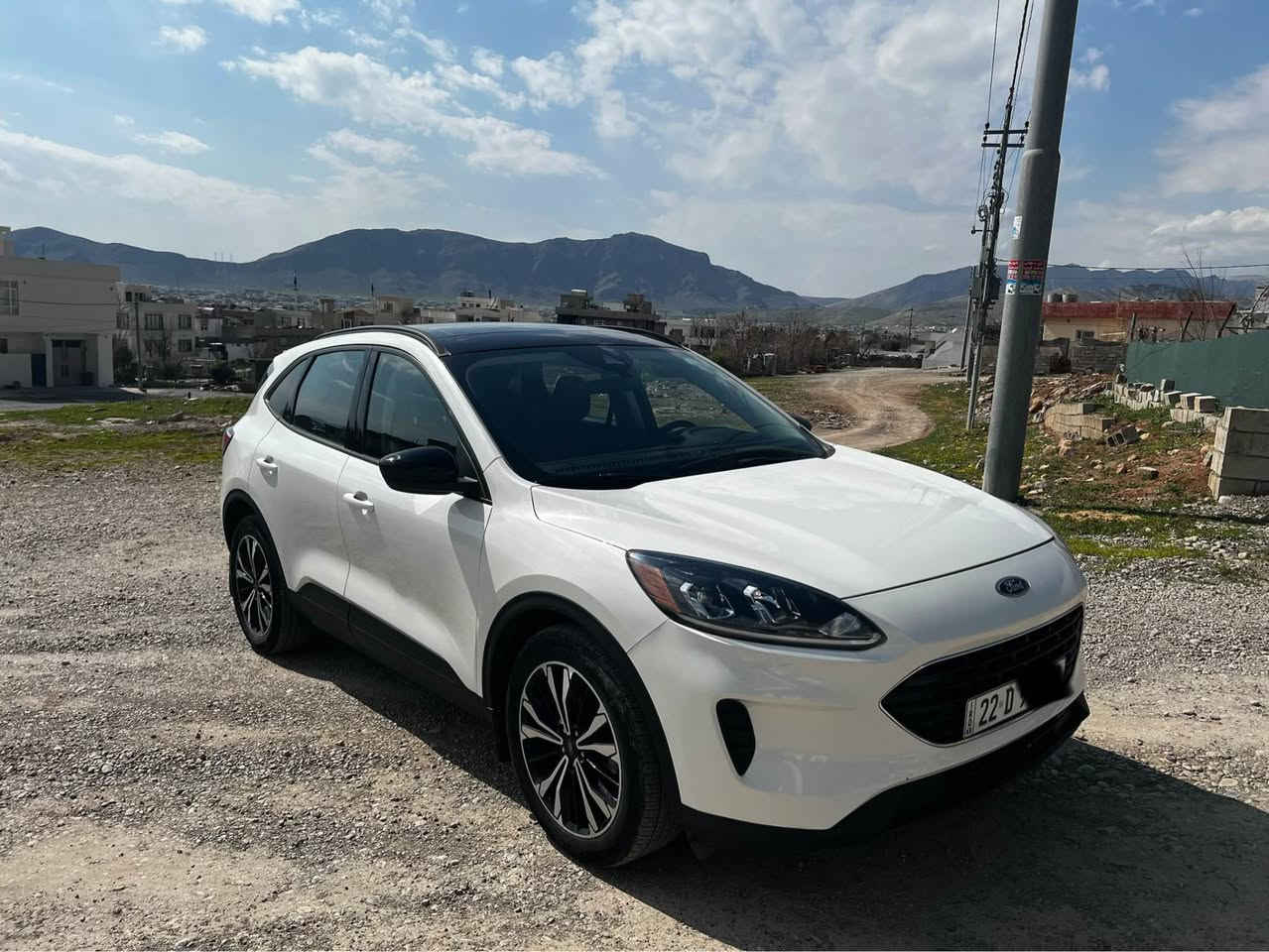 فۆرد ئیسکەیپ ئێسئی پڵەس سێ پستۆنی تۆڕبۆ ٢٠٢٢ 
مواصفات
پێنج مۆدی لێخوڕینی هەیە
لایت ئۆتۆ 
ڕادار
خەتی جادە 
کامێڕەی پێشەوە 
شاشە گەورە 
ئۆتۆ هۆڵد
برەیک هۆڵد 
برێک کارەبای
تەبرید مەرکەزی
کوشن کارەبای 
کوشن هیتەر
سوکان هیتەر
گێچ ئەلکترۆنی
پانۆڕاما
هتد….
بۆیاخ
یەک چەمەلخی بۆیاخە
ئەڕباگ بەس شان
دەحمەکەی زۆر خەفیفە
قەپات مواسەفاتە سەیارەکە زۆر خاوێن و جوانە 
سەیارەکە لە ڕانیە سحر ١٥٨ گەڵا و محامەلە ژ.م ***********
*********** رانية, السليمانية
