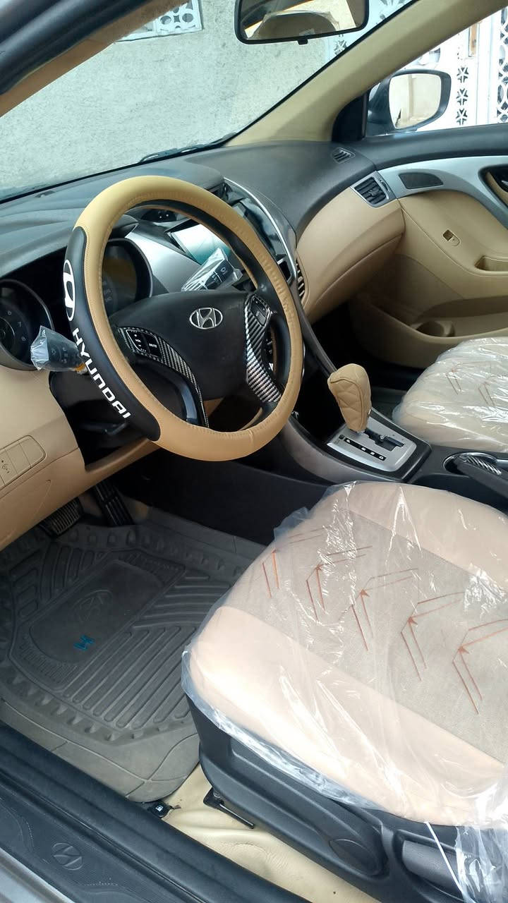 سلام عليكم النترا 12خليجي محرك 1600دكشن عالي رقم بغداد انكليزي سياره صبغتها عام اثر جراد محرك كير كفاله وعندي سونار قبل لا اصبغها ومن صيغتها
مكان بغداد حي الجهاد ***********3
