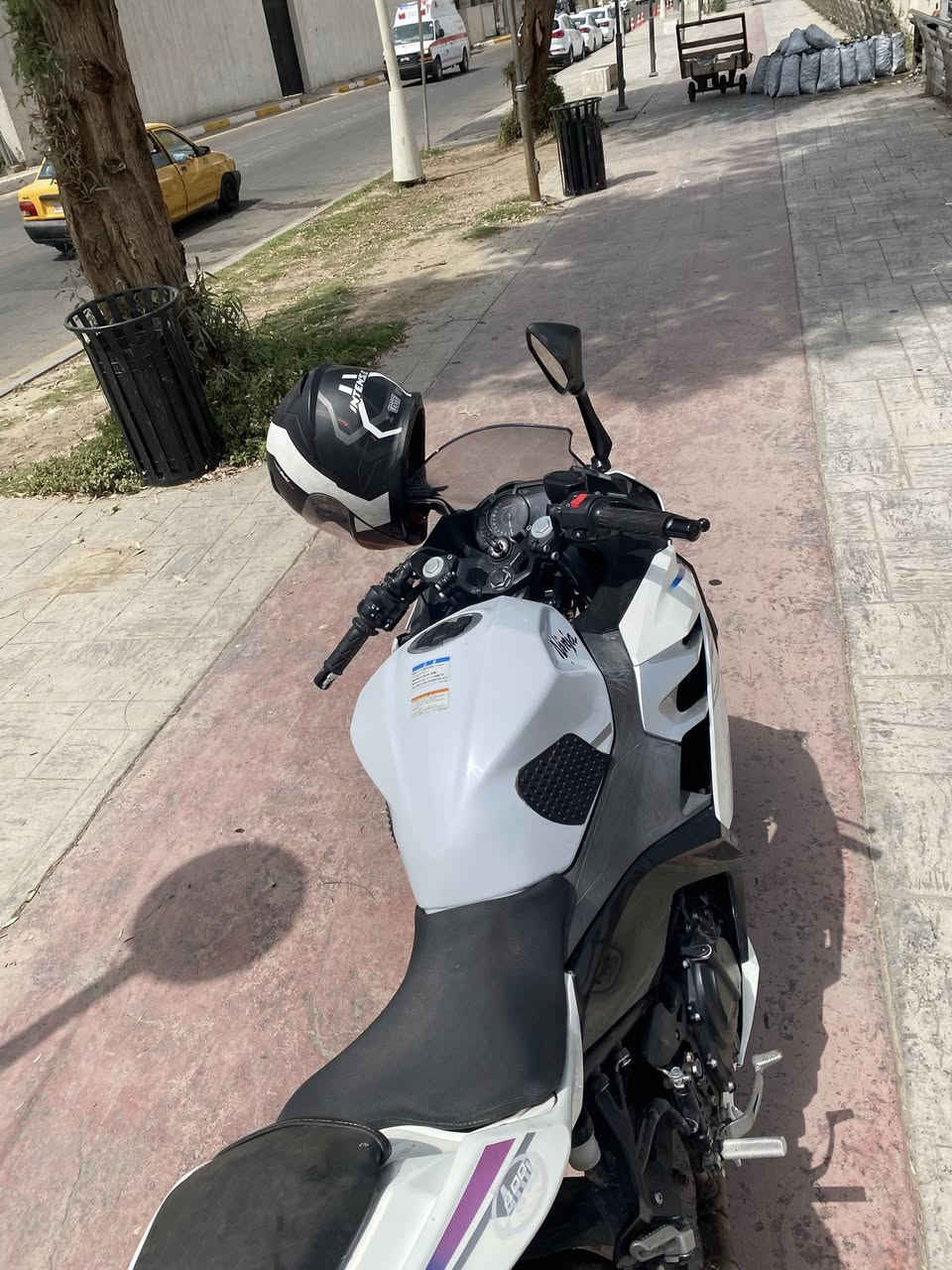 سلام عليكم الحلوة للبيع كاوسكي نينجا مديل 2023 
محرك 400cc
دراجه مرقمه بسمي مشروع وطني ثاني يوم احول
دراجه حلوة ومكينه مكفوله
ماشية 22
عنواني الكاظمية
رقم ***********
اعتذر عن ذكر السعر بسبب النفوس الضعيفه تحياتي❤️

